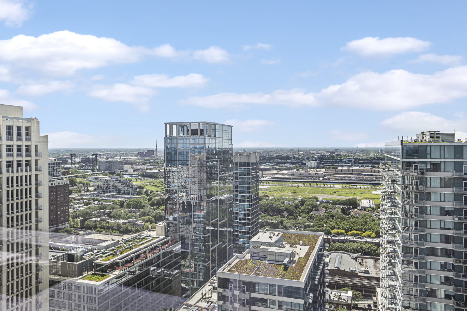 100 E 14th Street Unit: 2710