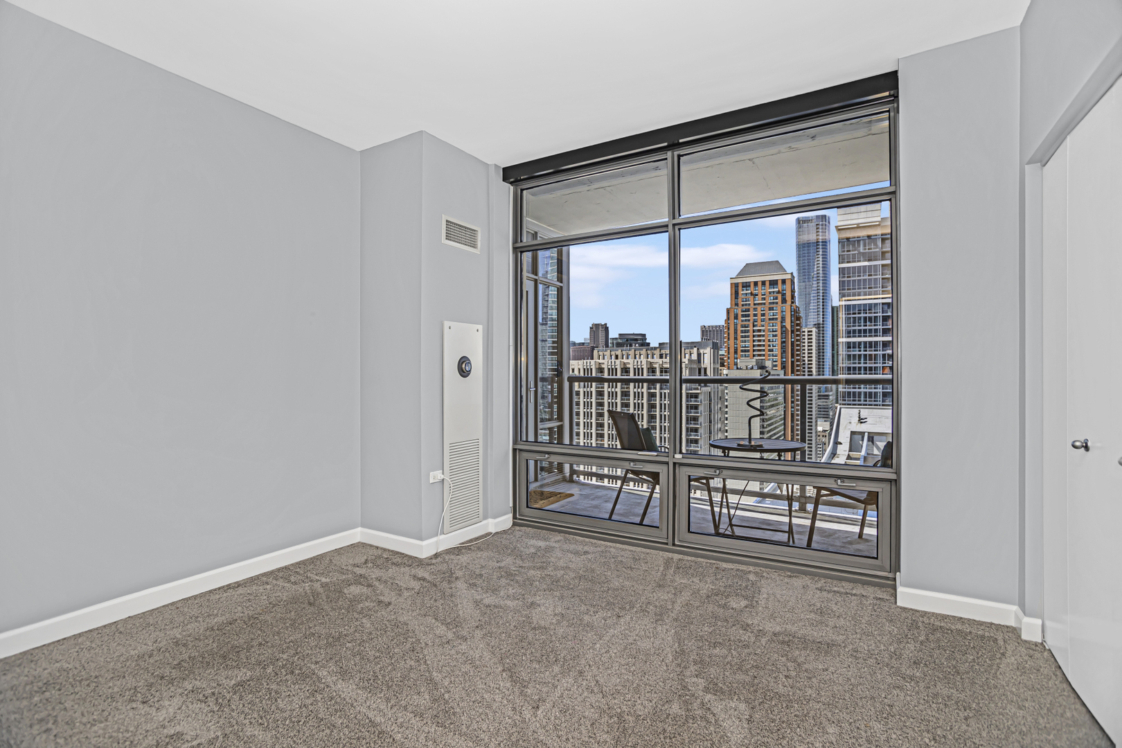 100 E 14th Street Unit: 2710
