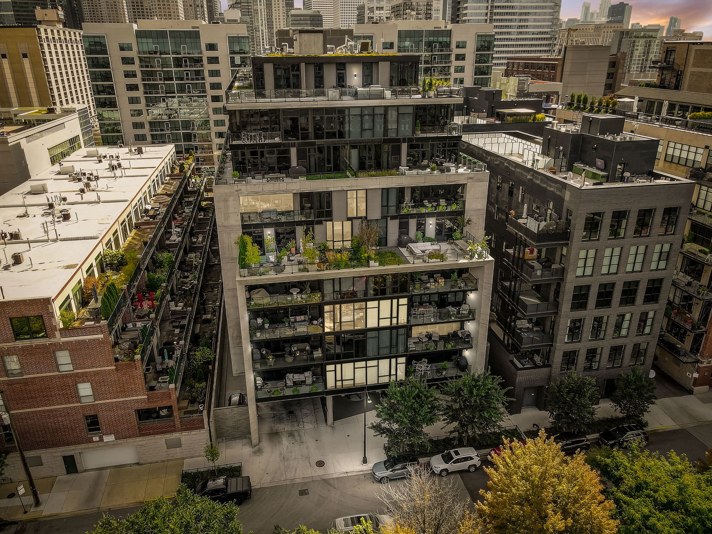 111 S Peoria Street Unit: 405