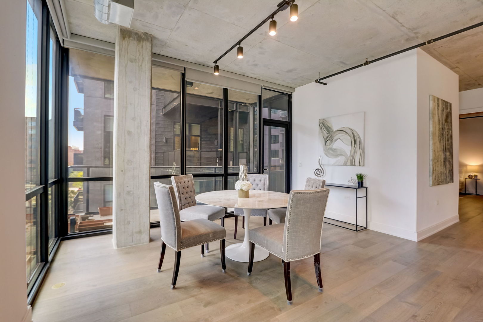 111 S Peoria Street Unit: 405