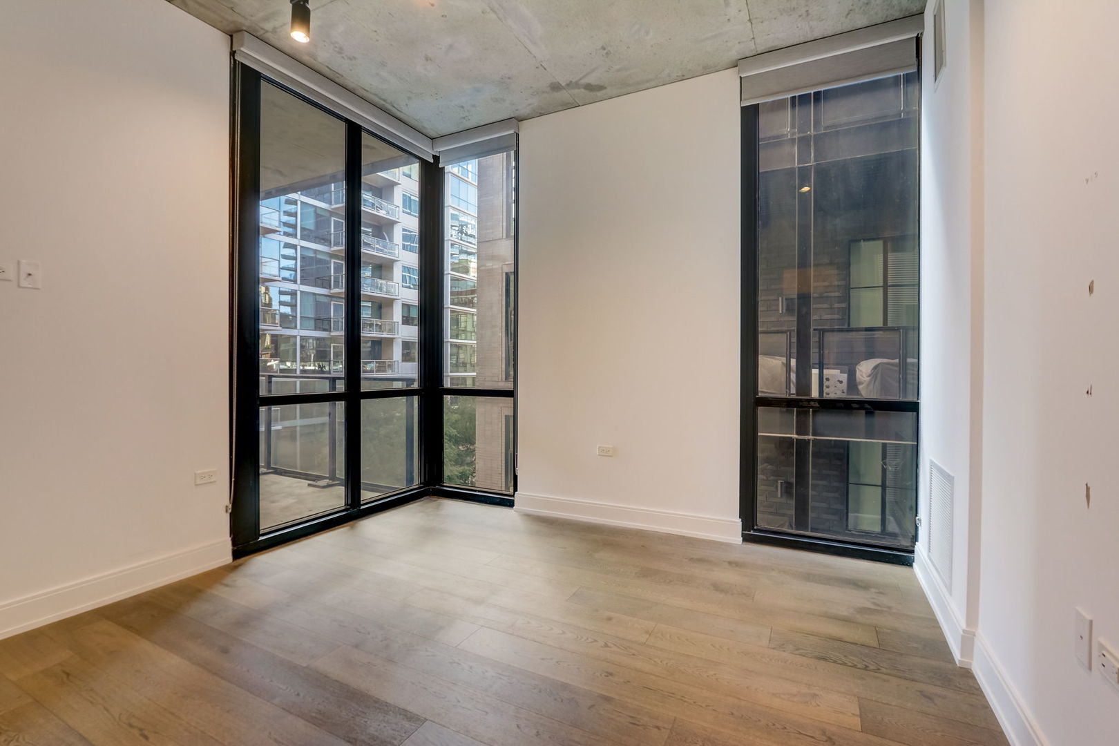 111 S Peoria Street Unit: 405