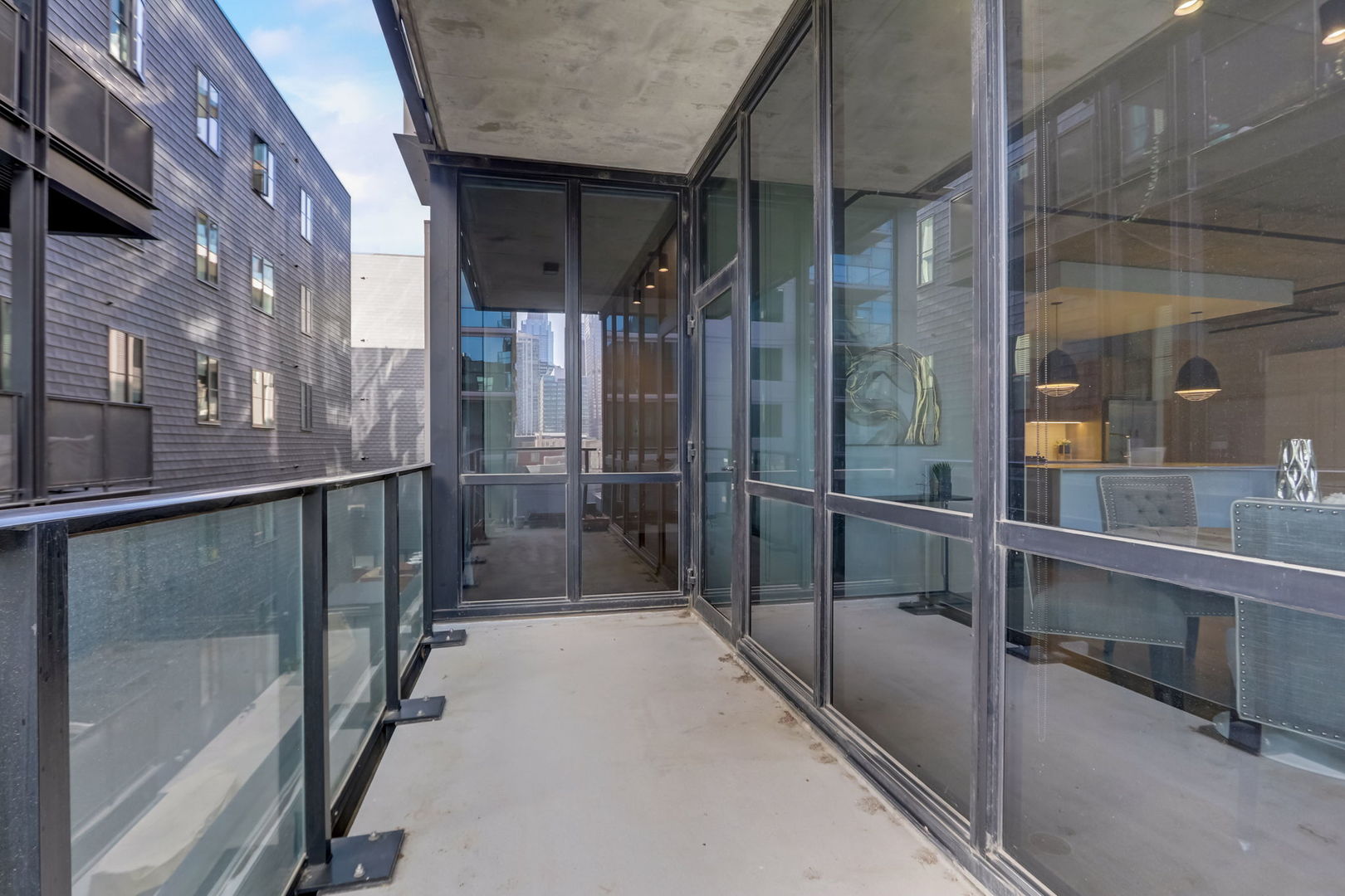 111 S Peoria Street Unit: 405