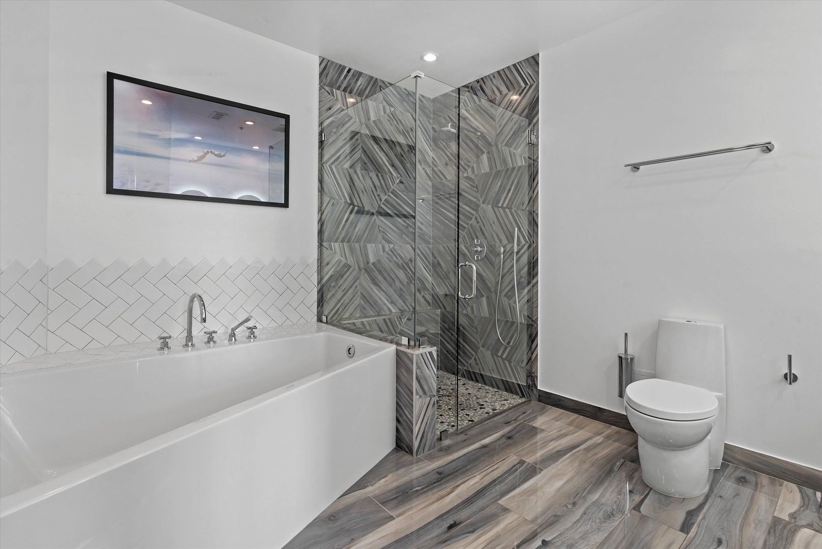 375 W Erie Street Unit: 510