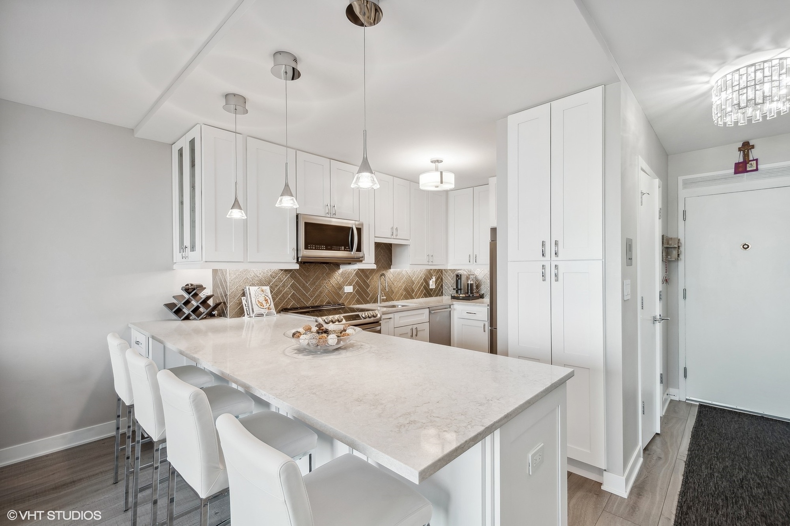 1550 N Lake Shore Drive Unit: 24C