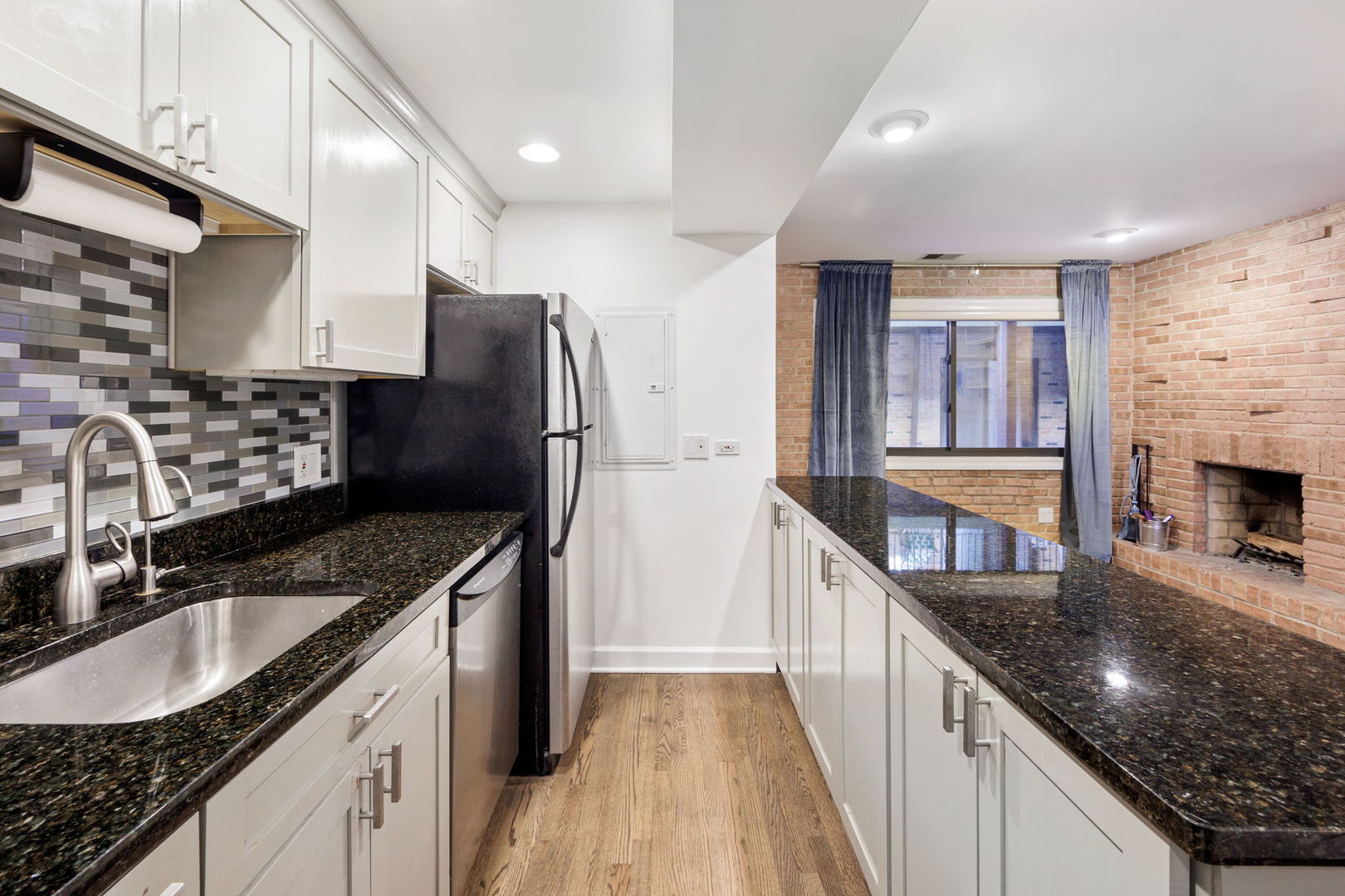 711 W Melrose Street Unit: E1