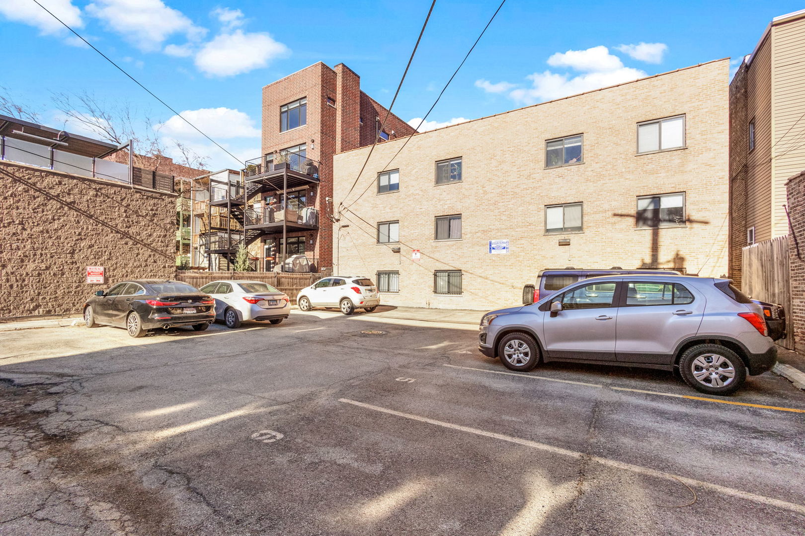 711 W Melrose Street Unit: E1