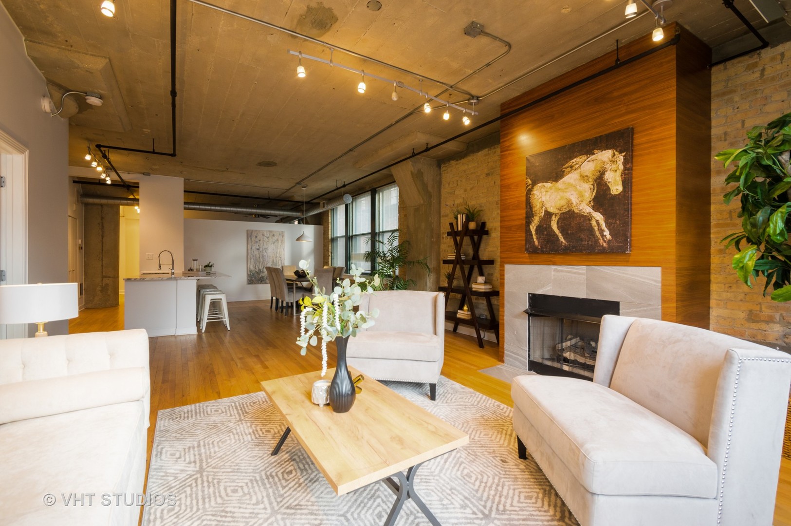 411 W ONTARIO Street Unit: 229