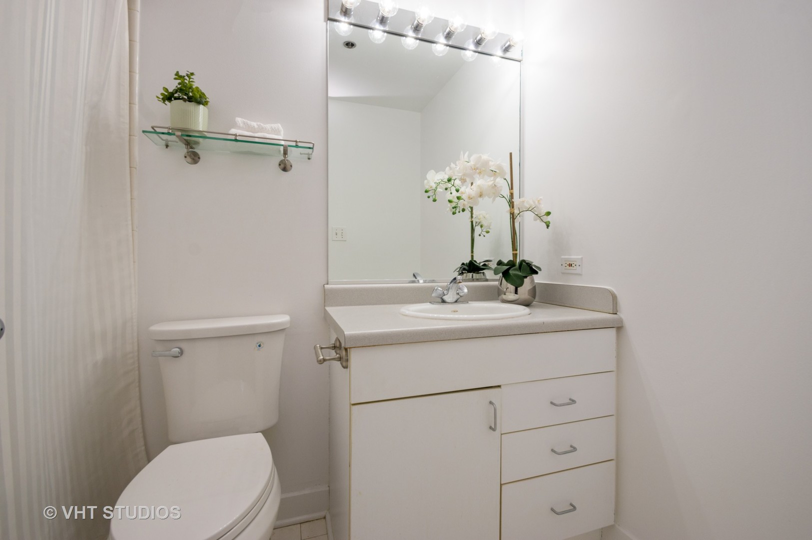 411 W ONTARIO Street Unit: 229