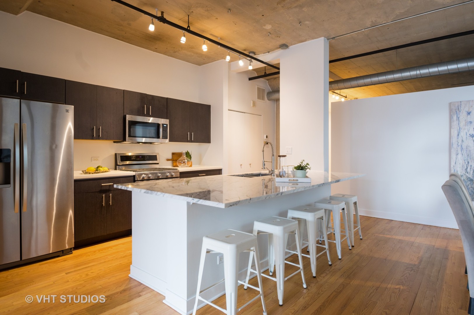 411 W ONTARIO Street Unit: 229