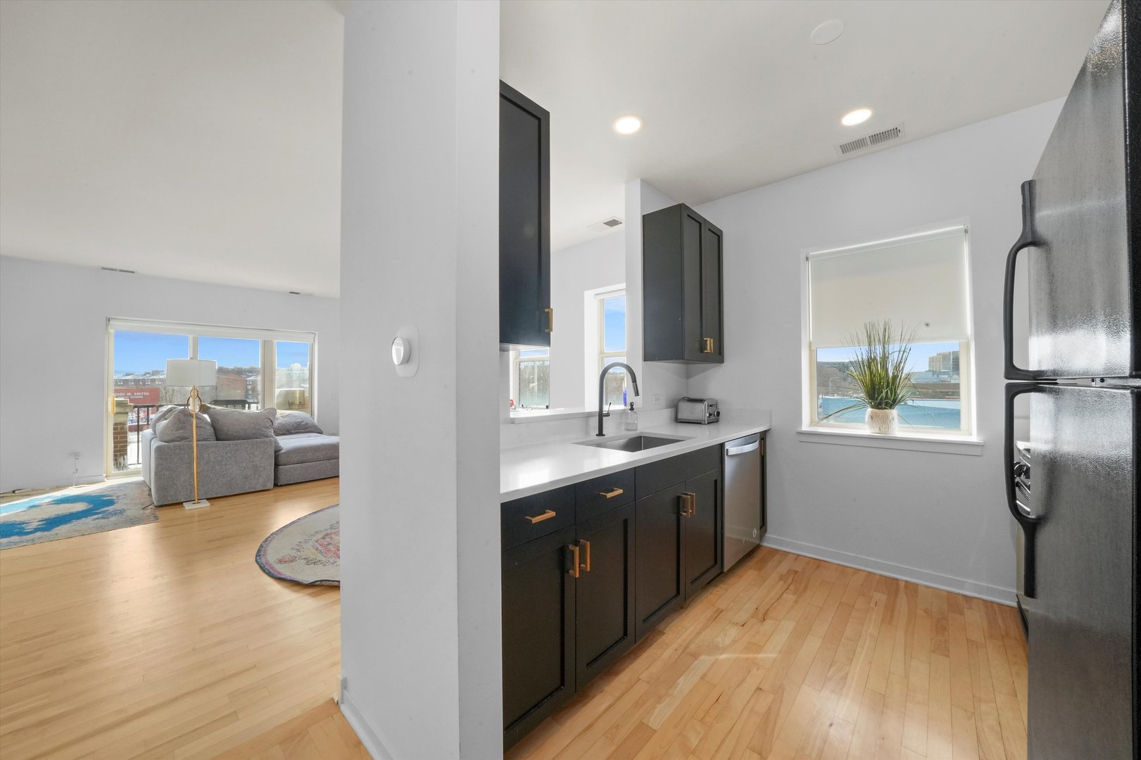 1270 S Blue Island Avenue Unit: 301