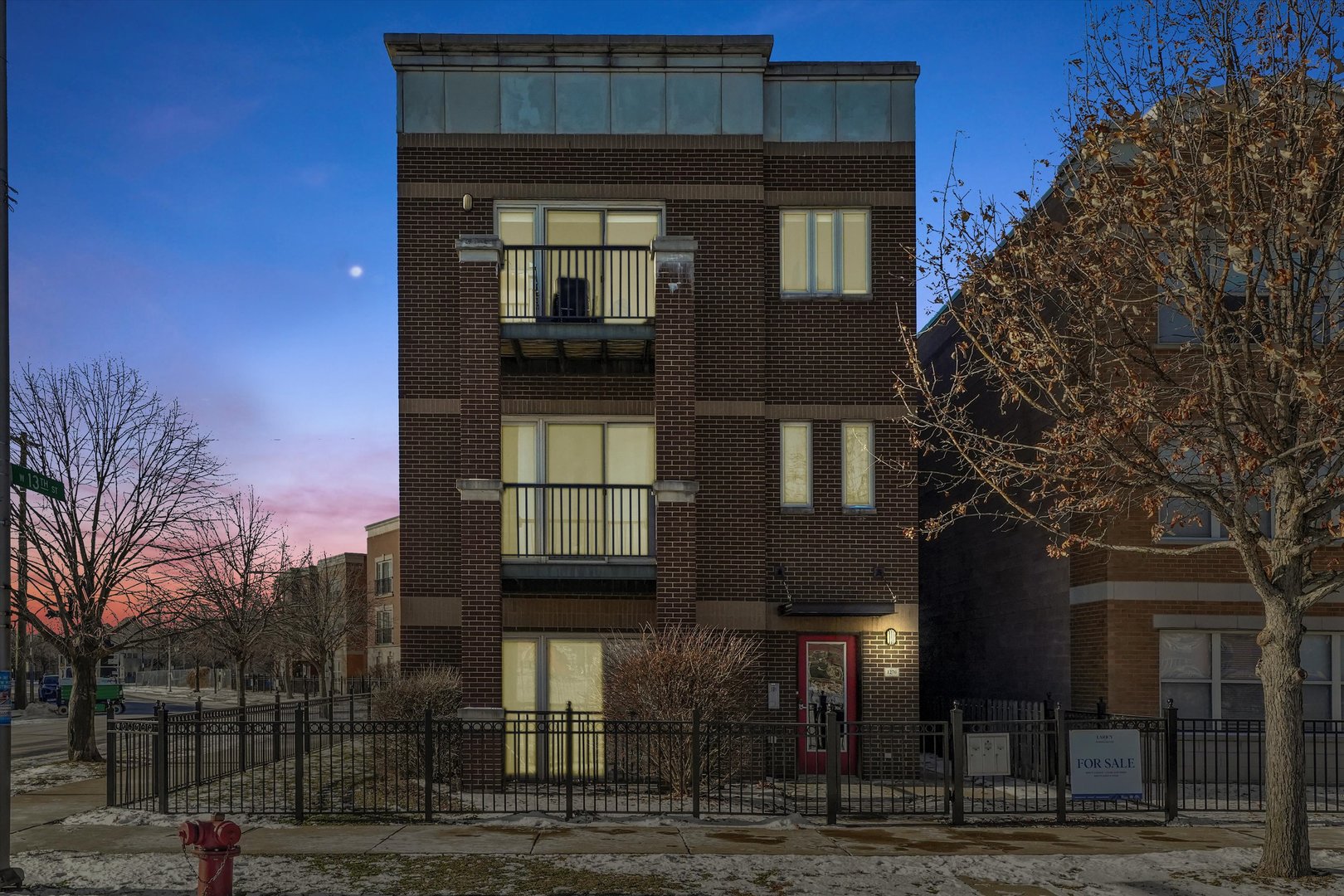 1270 S Blue Island Avenue Unit: 301