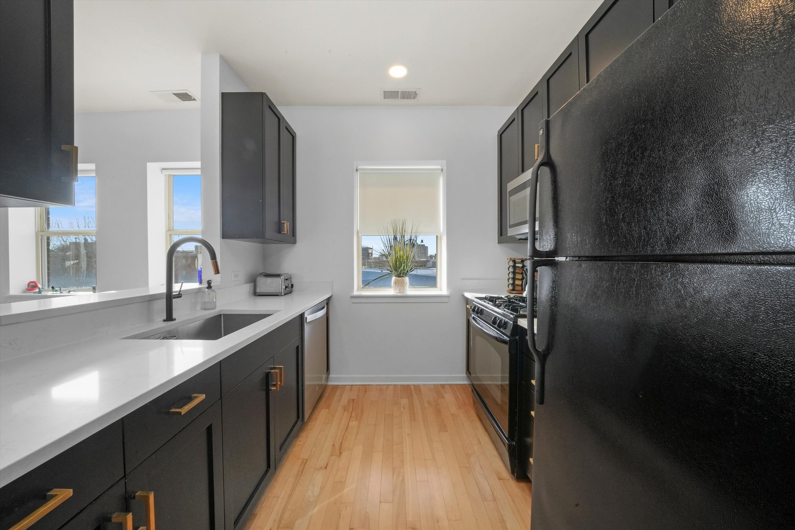 1270 S Blue Island Avenue Unit: 301