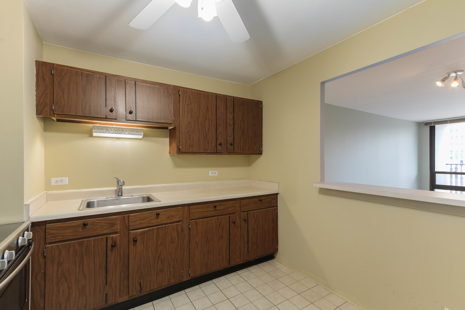 1636 N Wells Street Unit: 1209