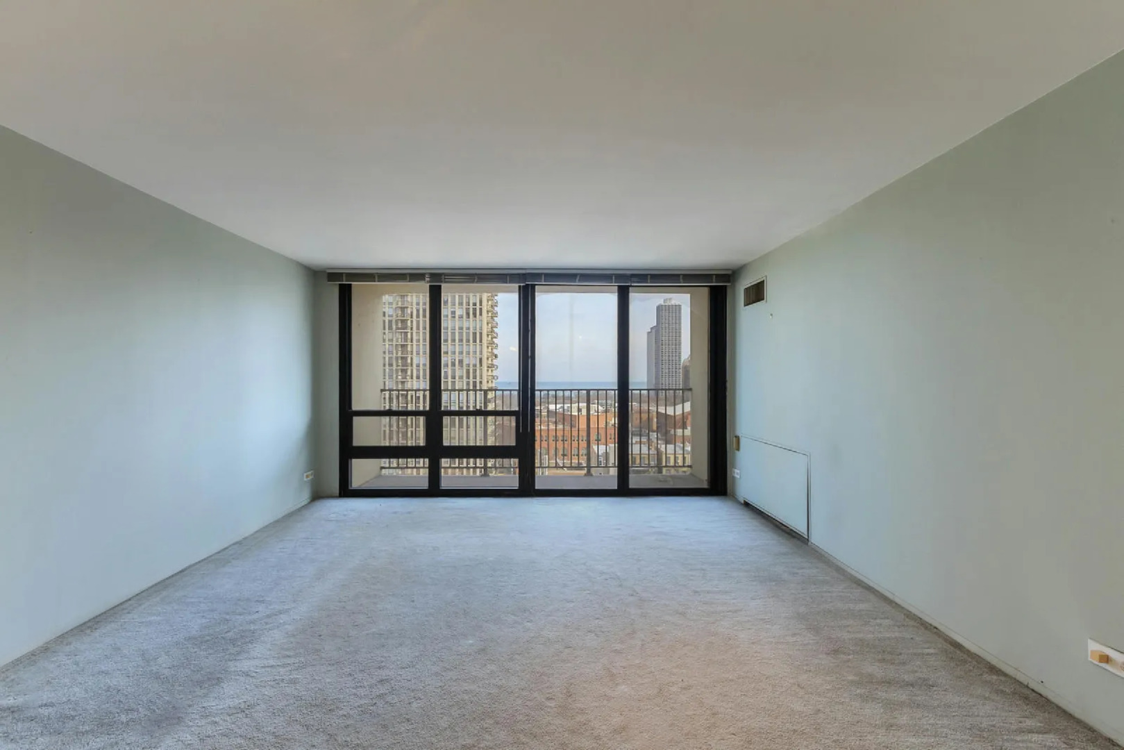 1636 N Wells Street Unit: 1209