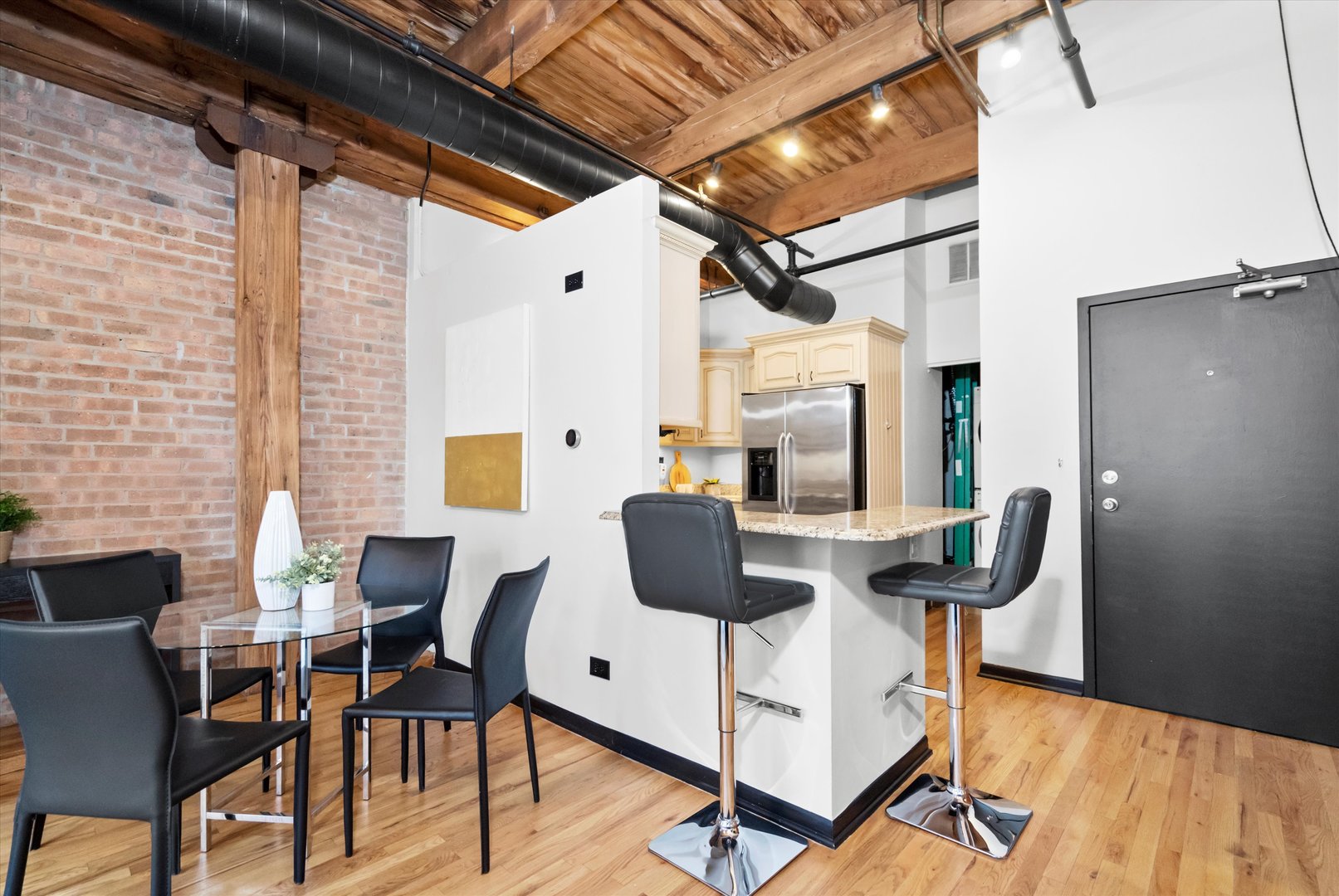 331 S Peoria Street Unit: 403