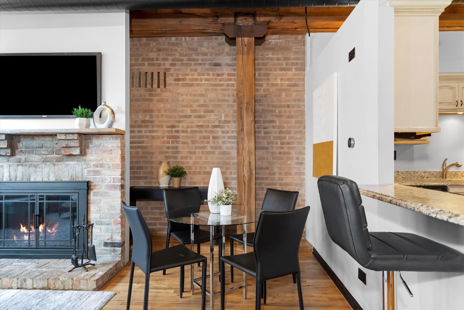 331 S Peoria Street Unit: 403
