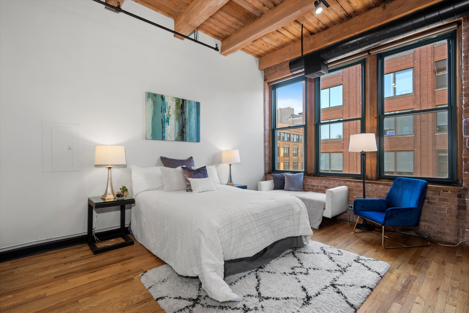 331 S Peoria Street Unit: 403