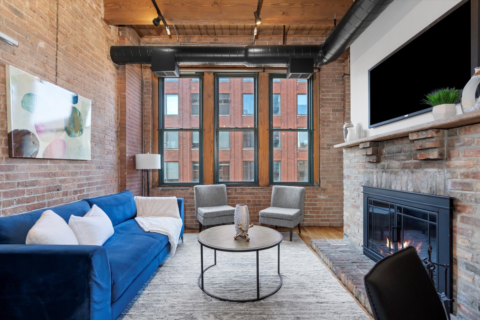 331 S Peoria Street Unit: 403