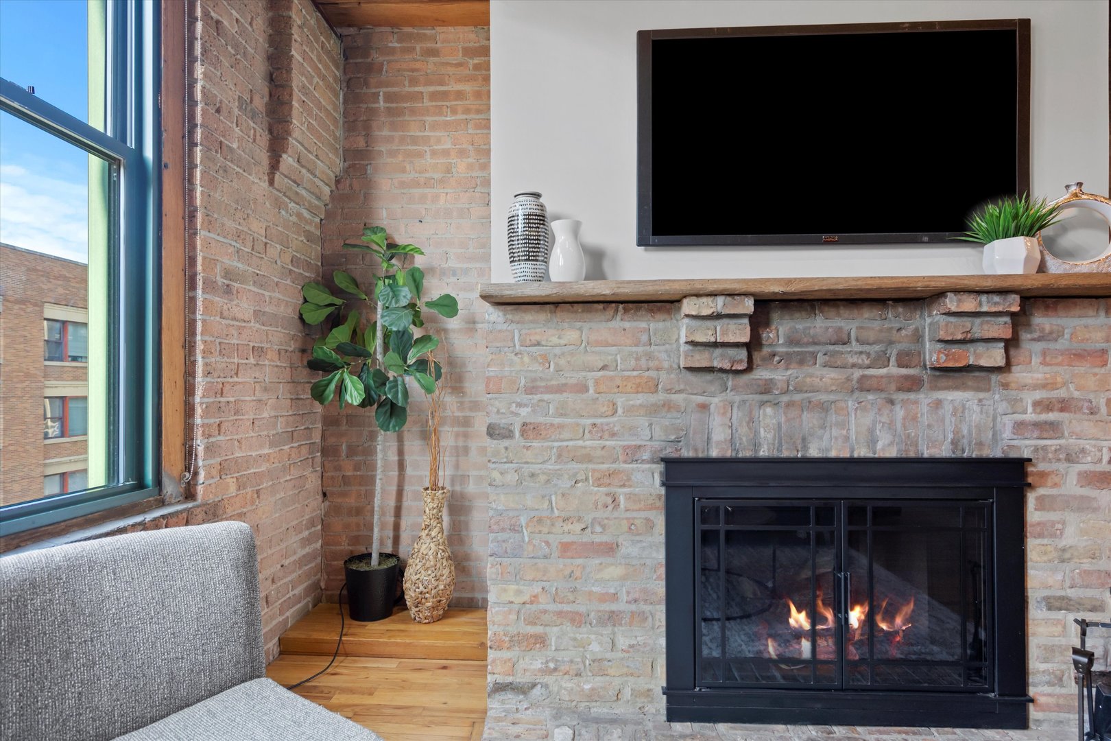 331 S Peoria Street Unit: 403