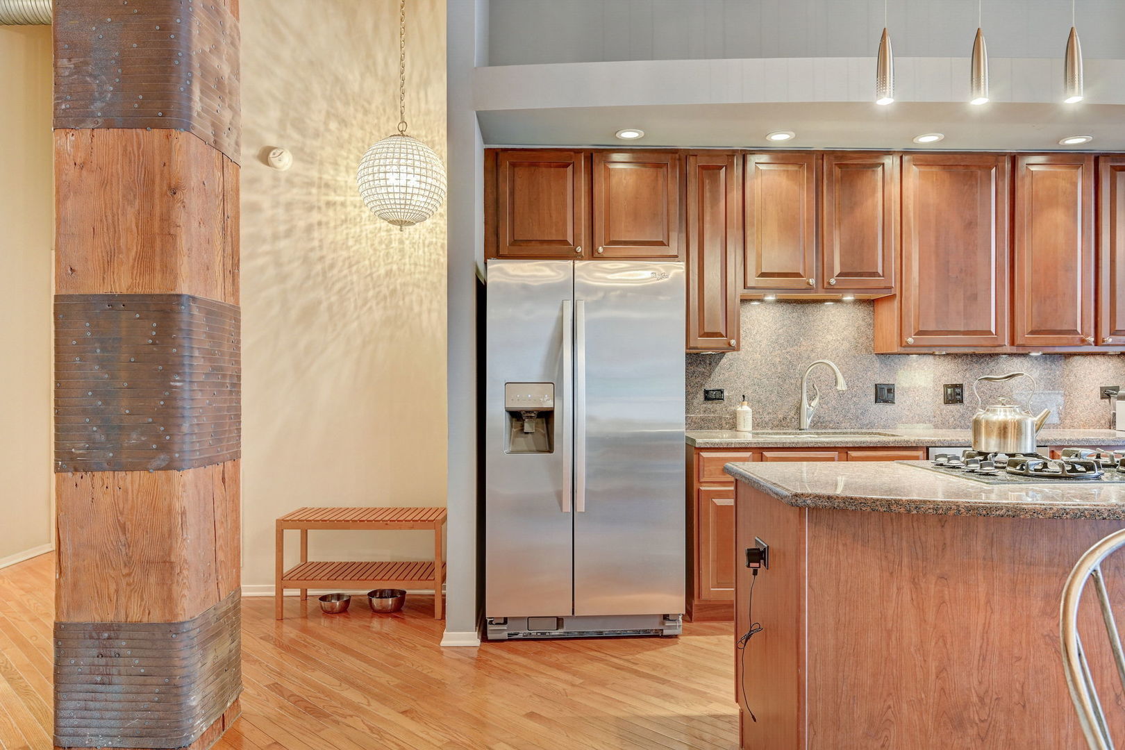 360 W Illinois Street Unit: 231