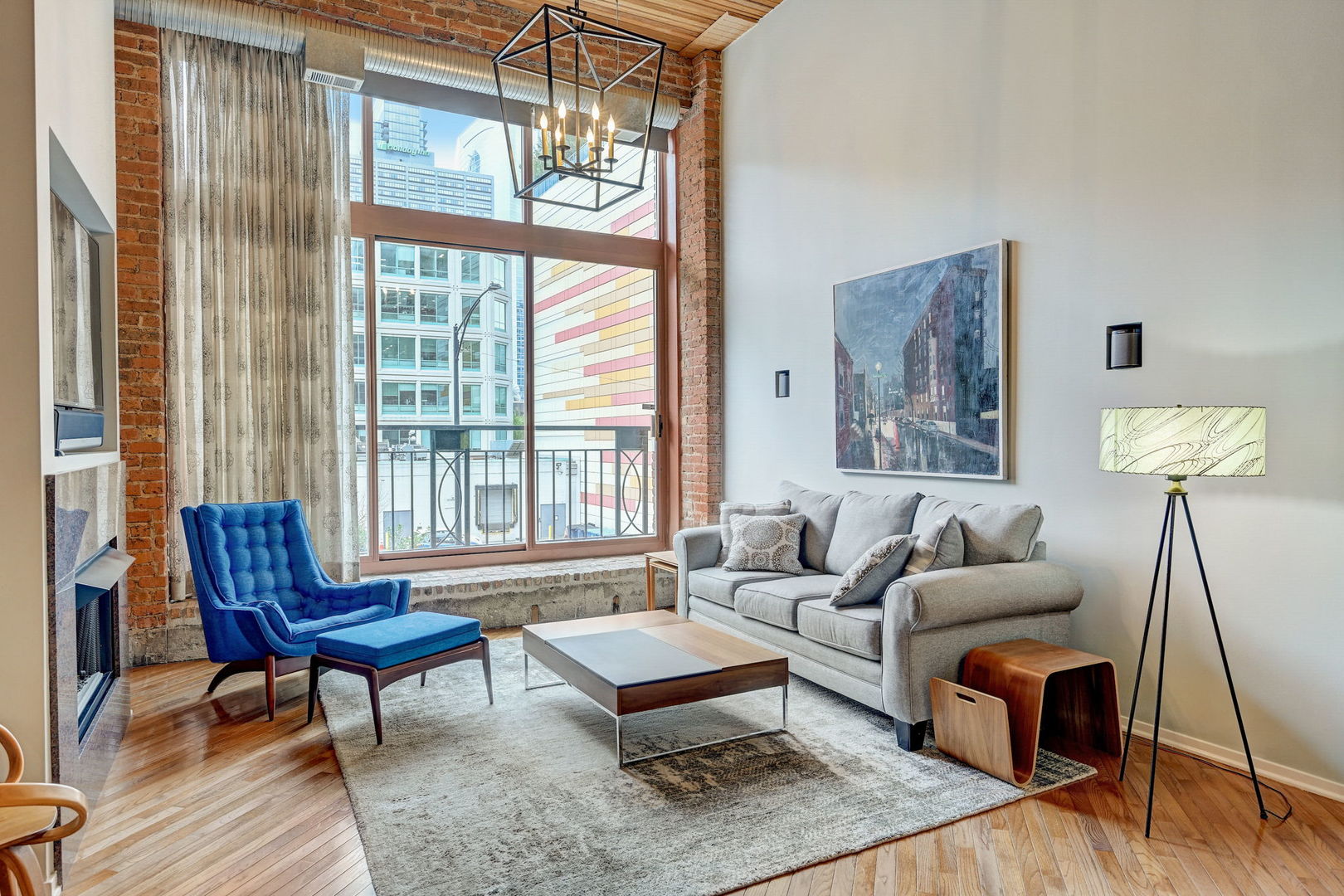 360 W Illinois Street Unit: 231