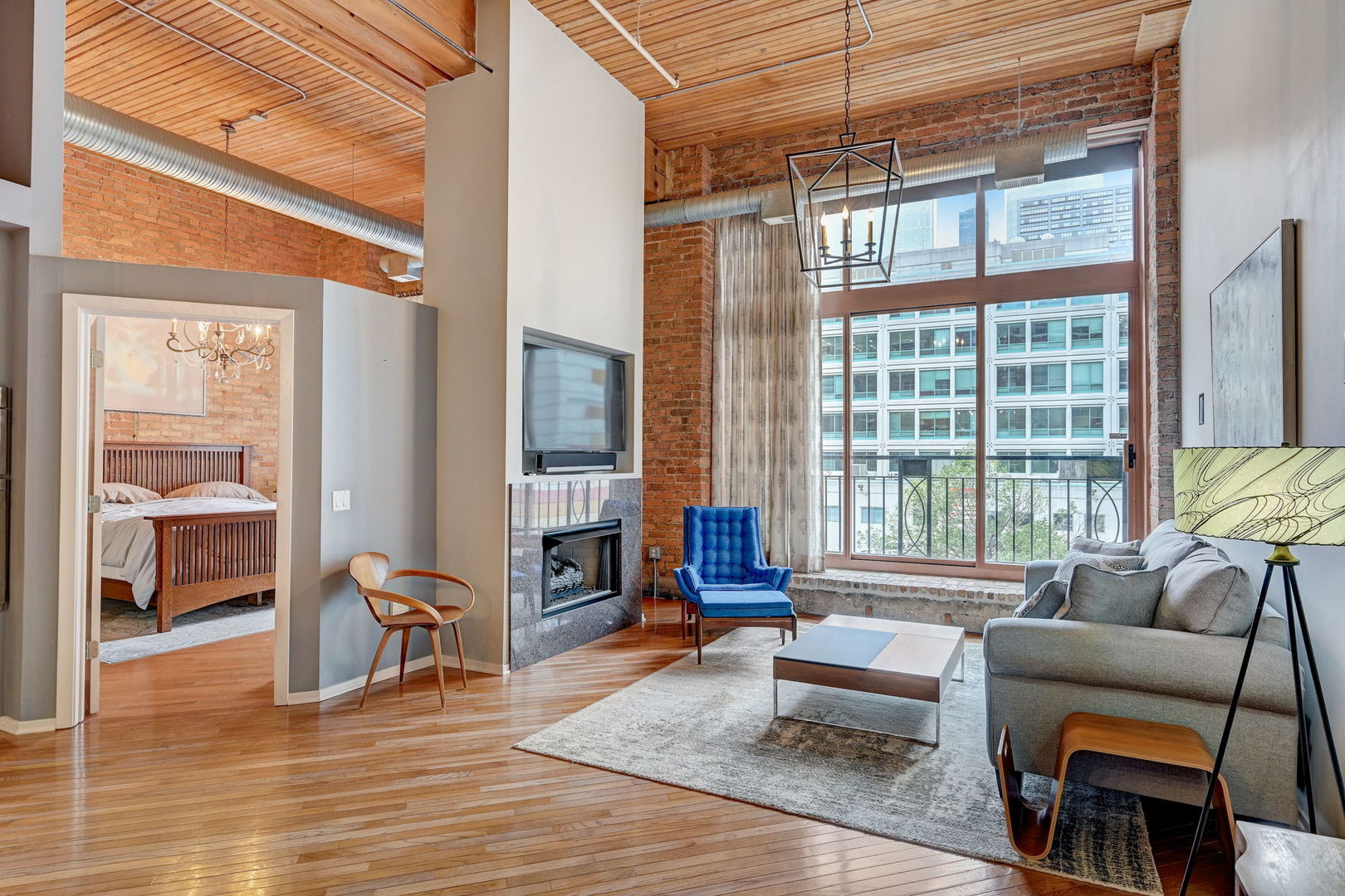 360 W Illinois Street Unit: 231