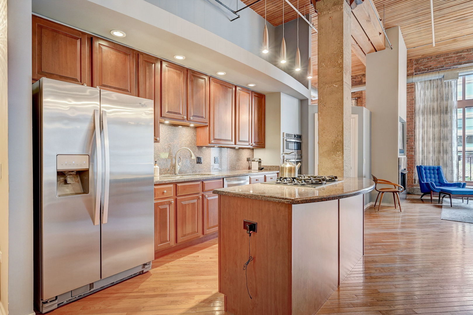360 W Illinois Street Unit: 231
