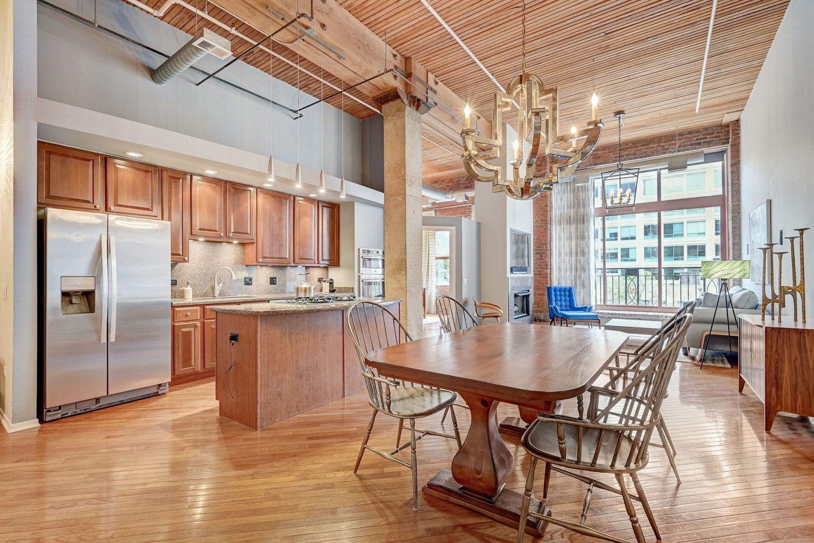 360 W Illinois Street Unit: 231