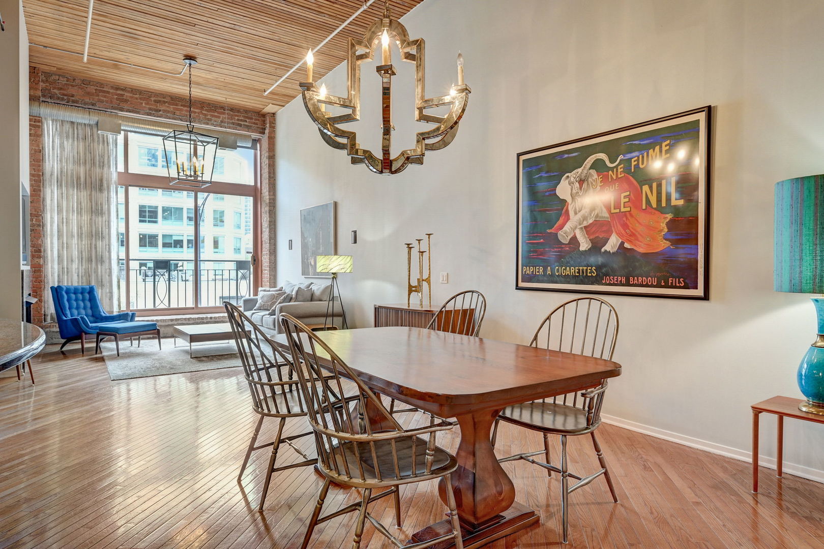 360 W Illinois Street Unit: 231