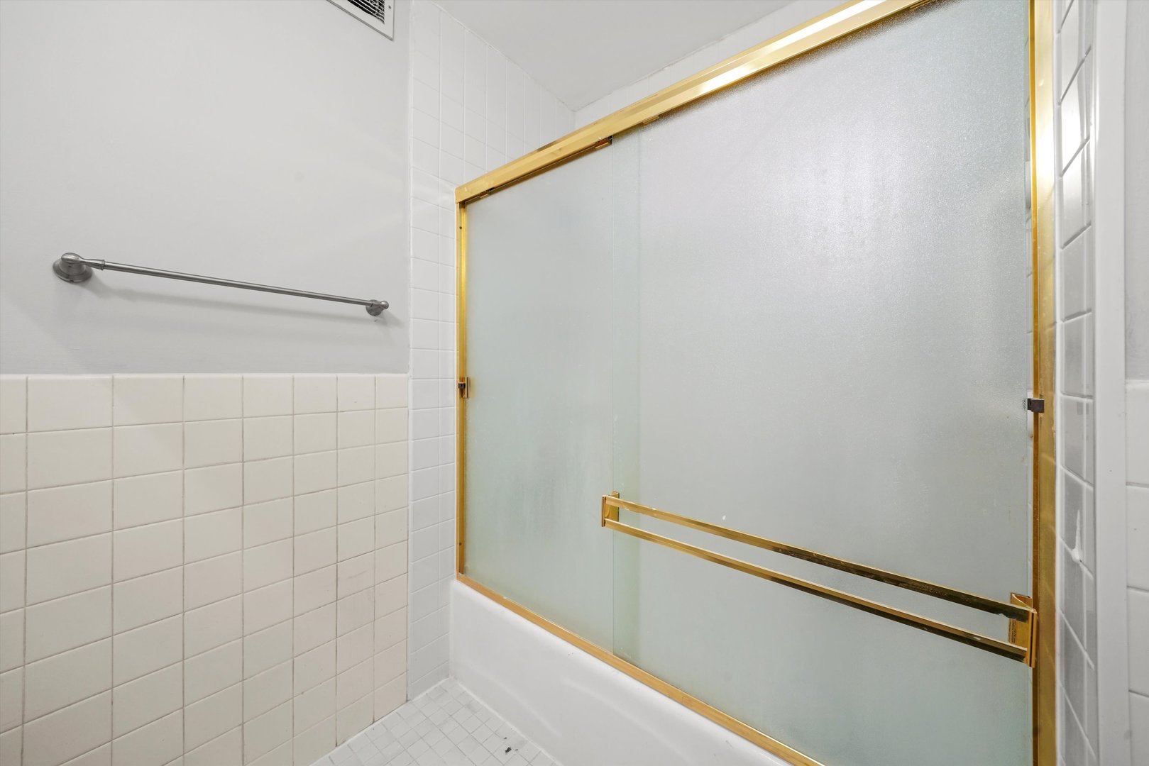 4250 N Marine Drive Unit: 630