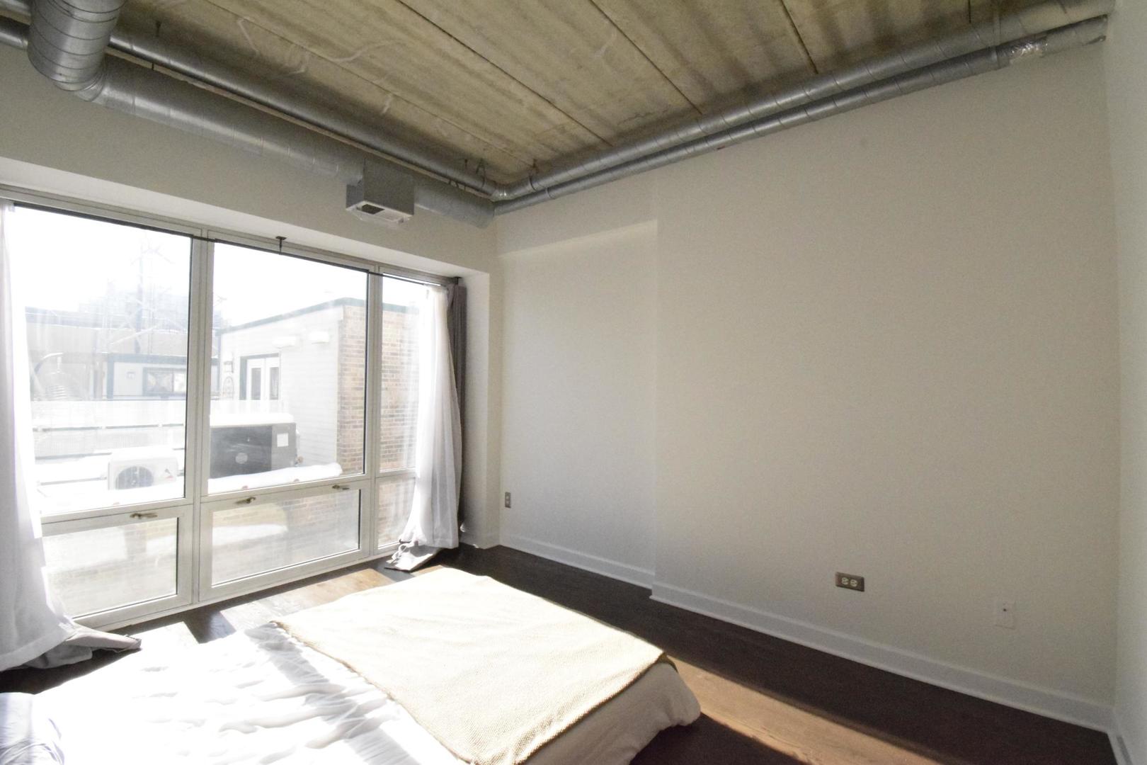 1440 S Michigan Avenue Unit: 415