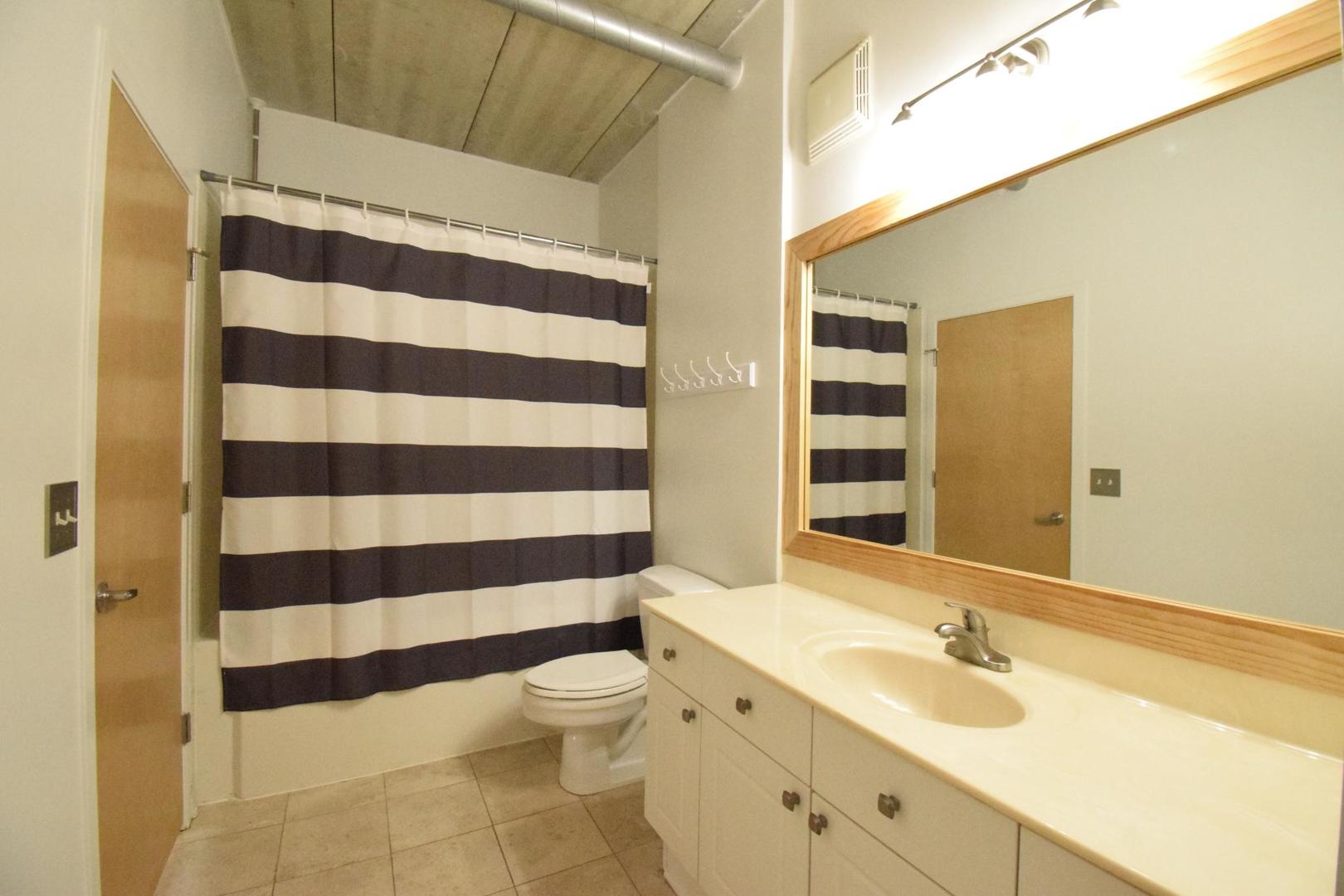 1440 S Michigan Avenue Unit: 415