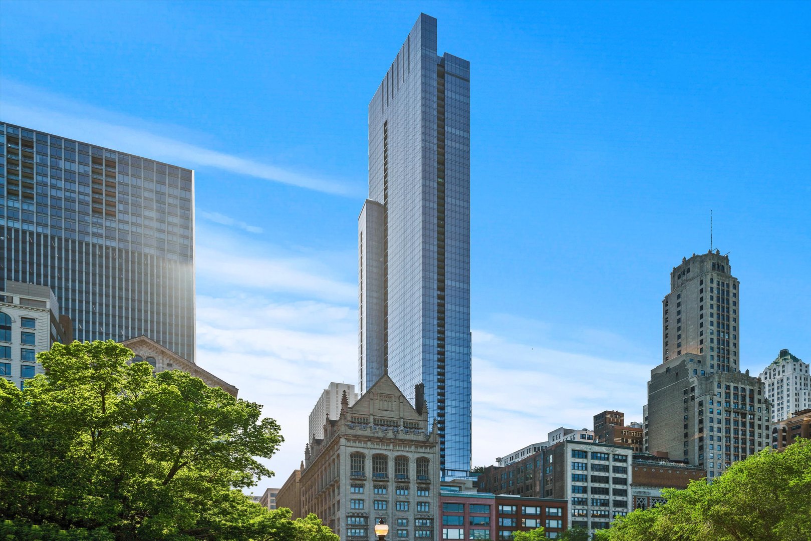 60 E Monroe Street Unit: 2808