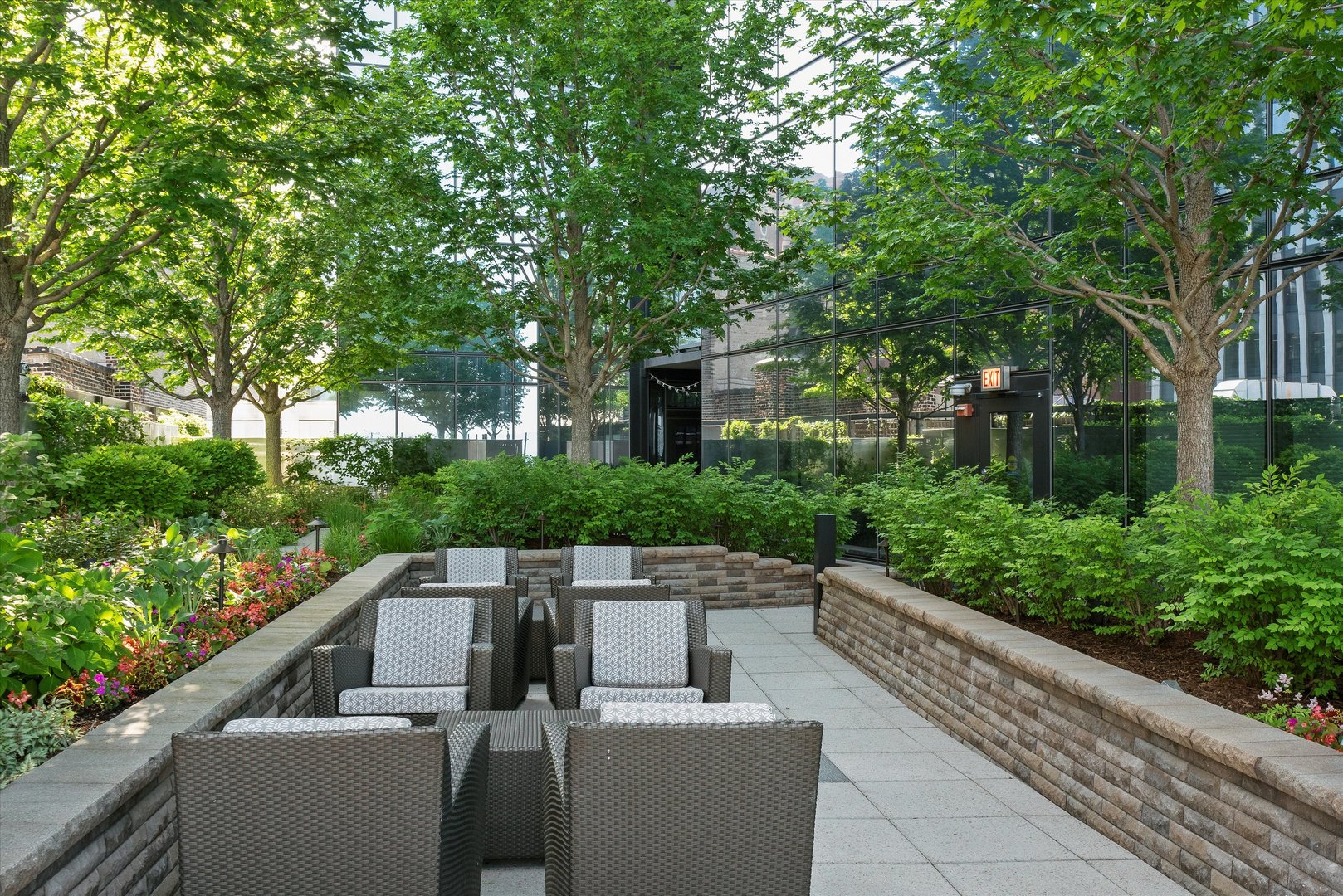 60 E Monroe Street Unit: 2808