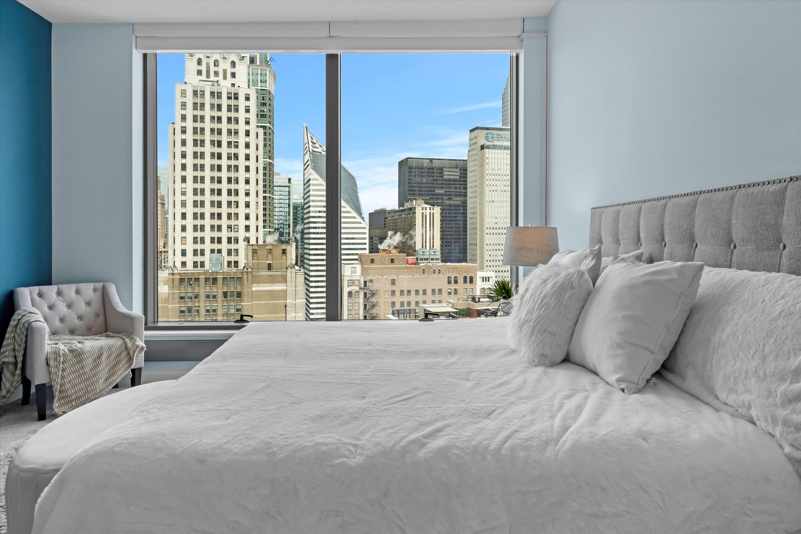 60 E Monroe Street Unit: 2808