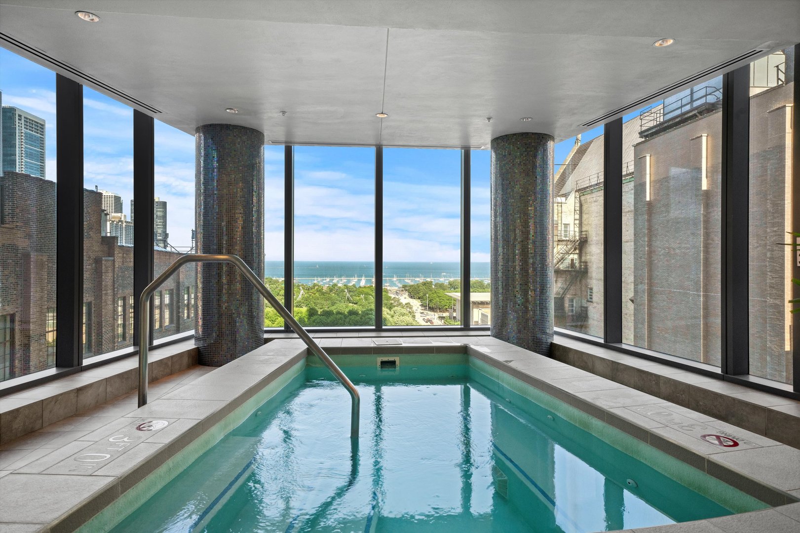 60 E Monroe Street Unit: 2808
