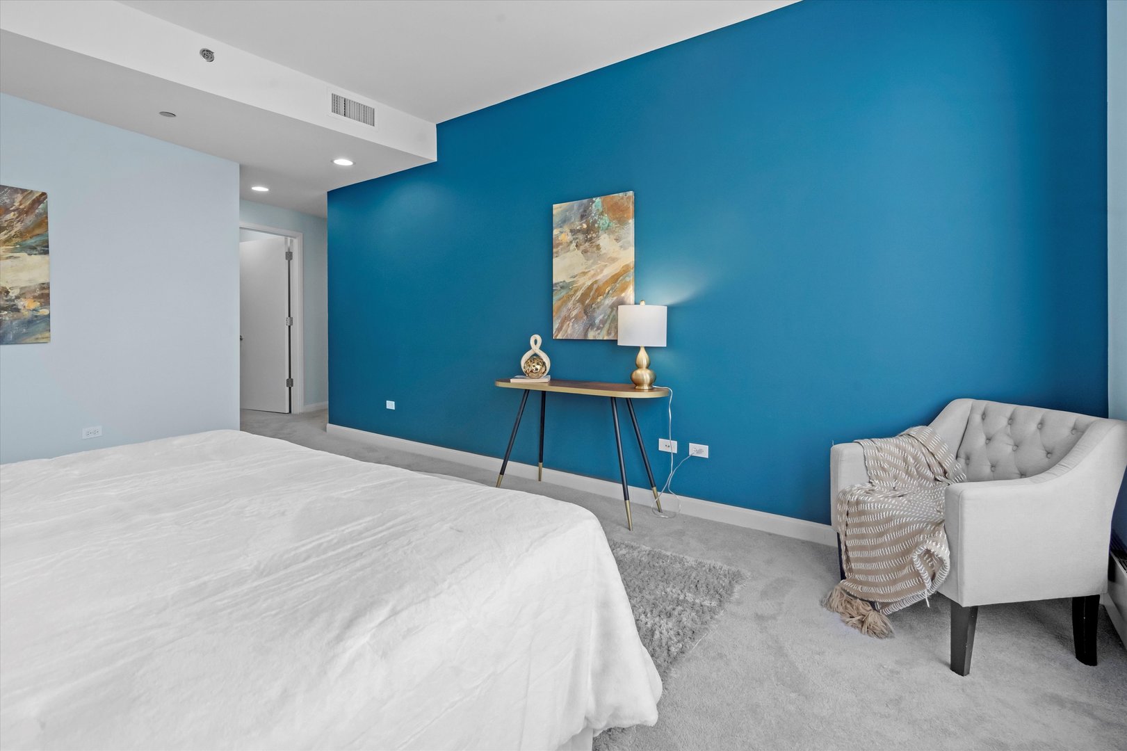 60 E Monroe Street Unit: 2808