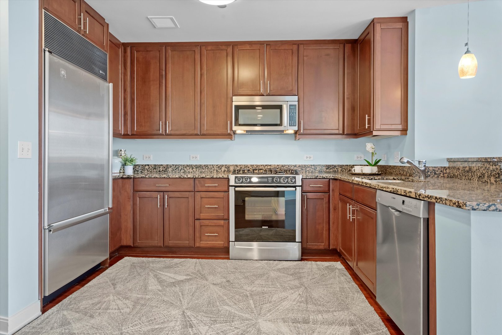 60 E Monroe Street Unit: 2808