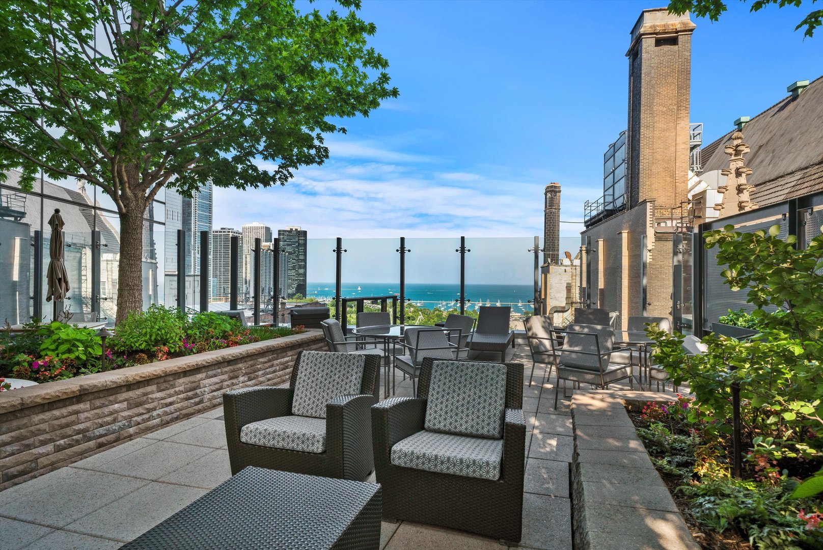 60 E Monroe Street Unit: 2808