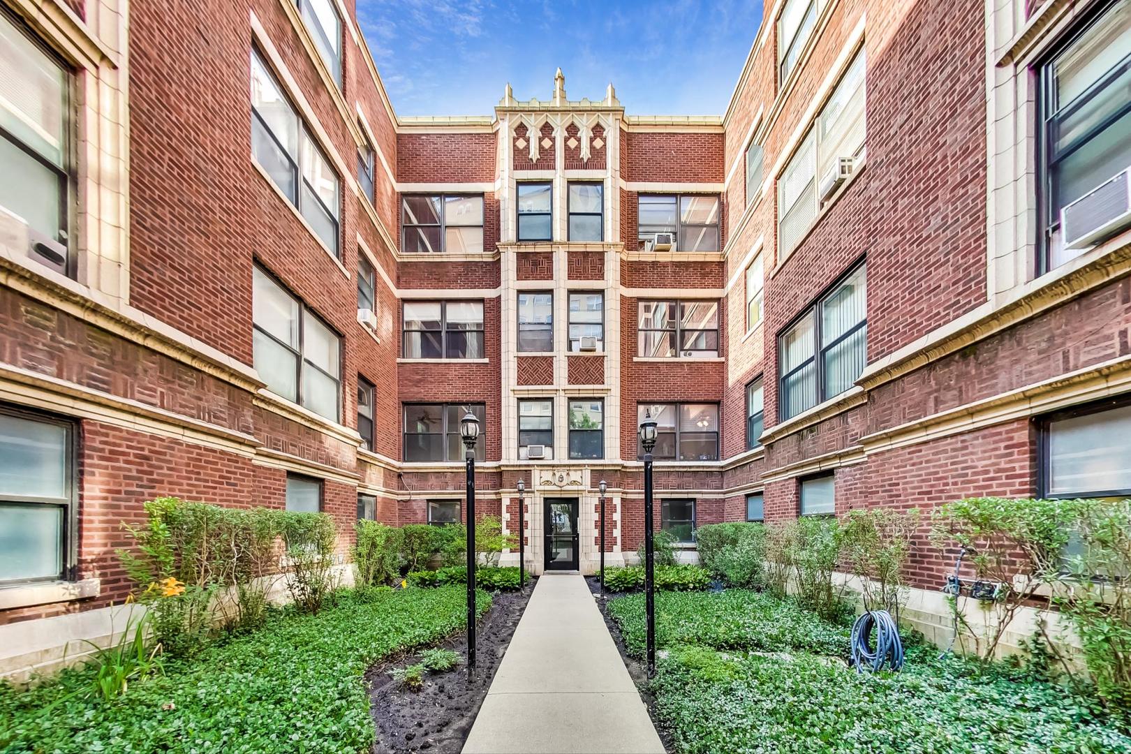 1062 W Granville Avenue Unit: 29