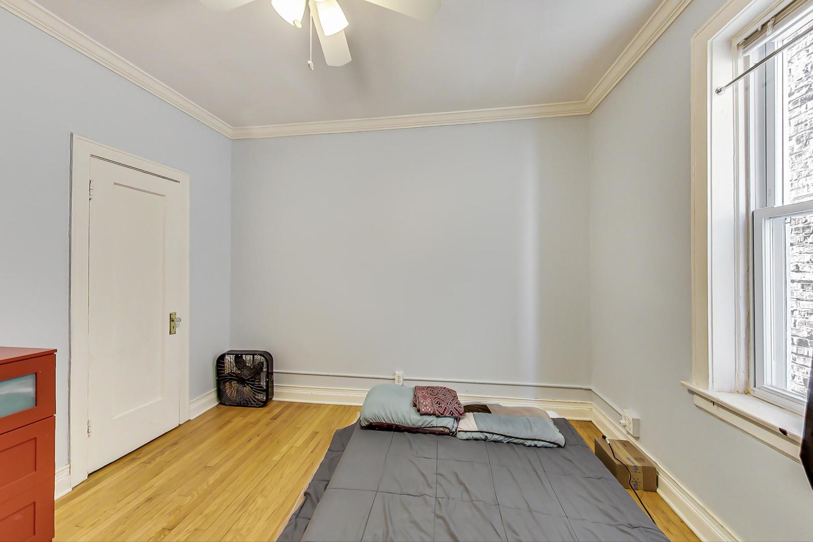 1062 W Granville Avenue Unit: 29