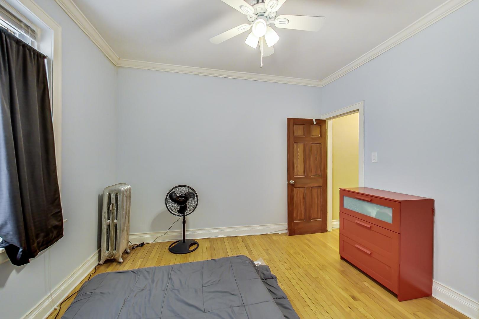 1062 W Granville Avenue Unit: 29