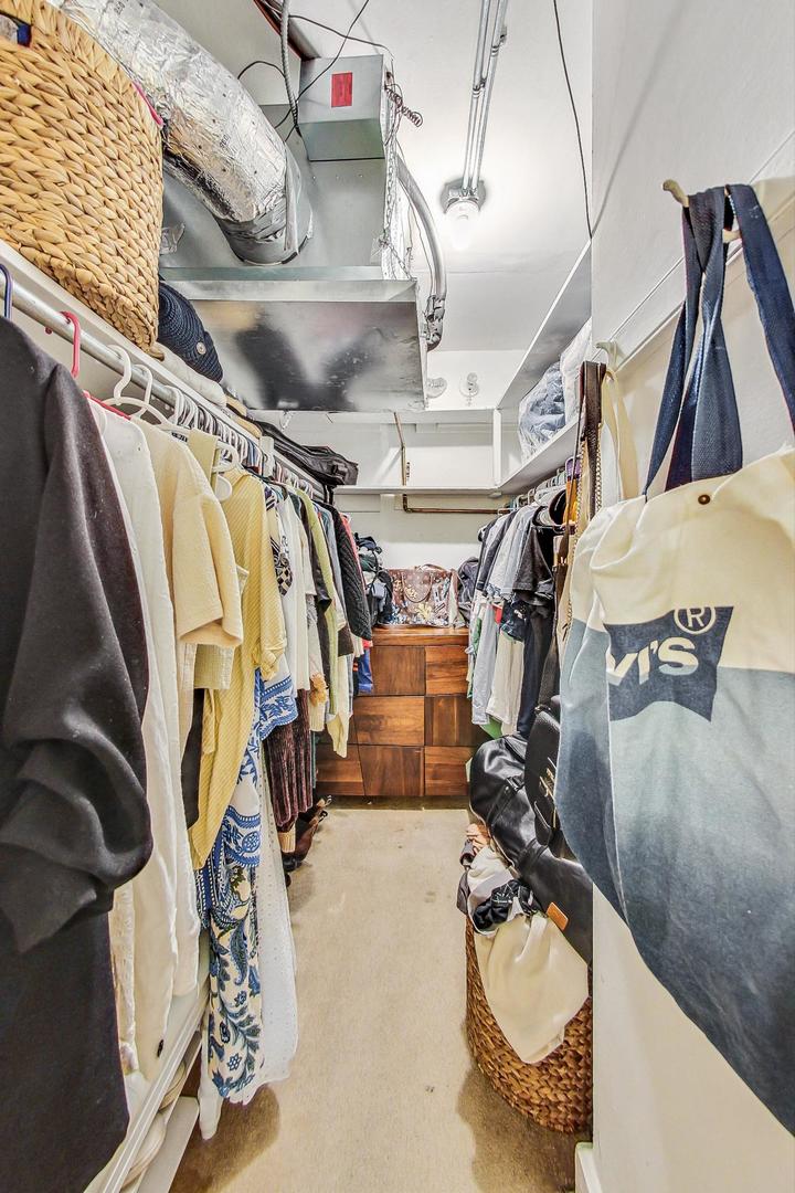 210 E Pearson Street Unit: 2A