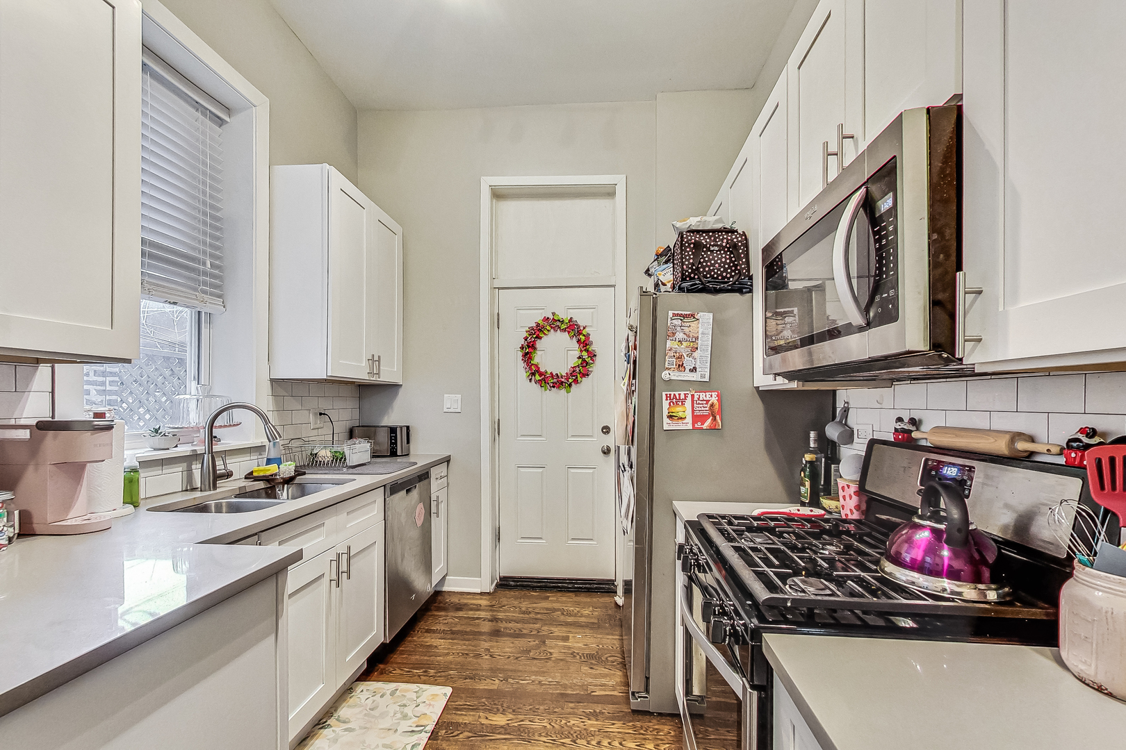 2106 N BISSELL Street