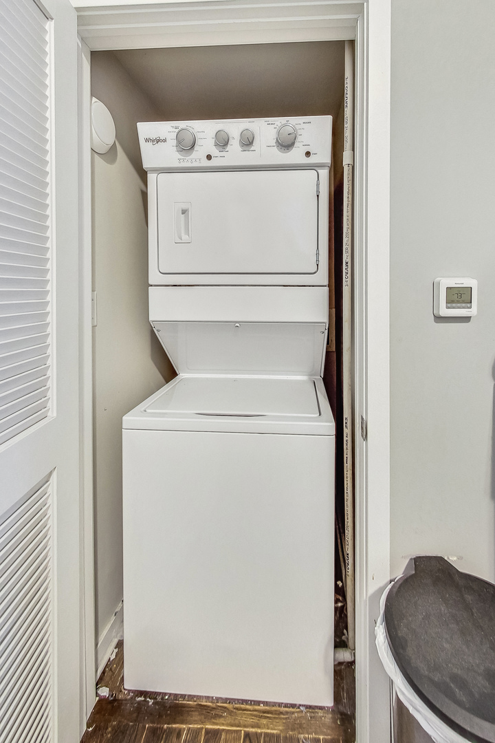 2106 N BISSELL Street