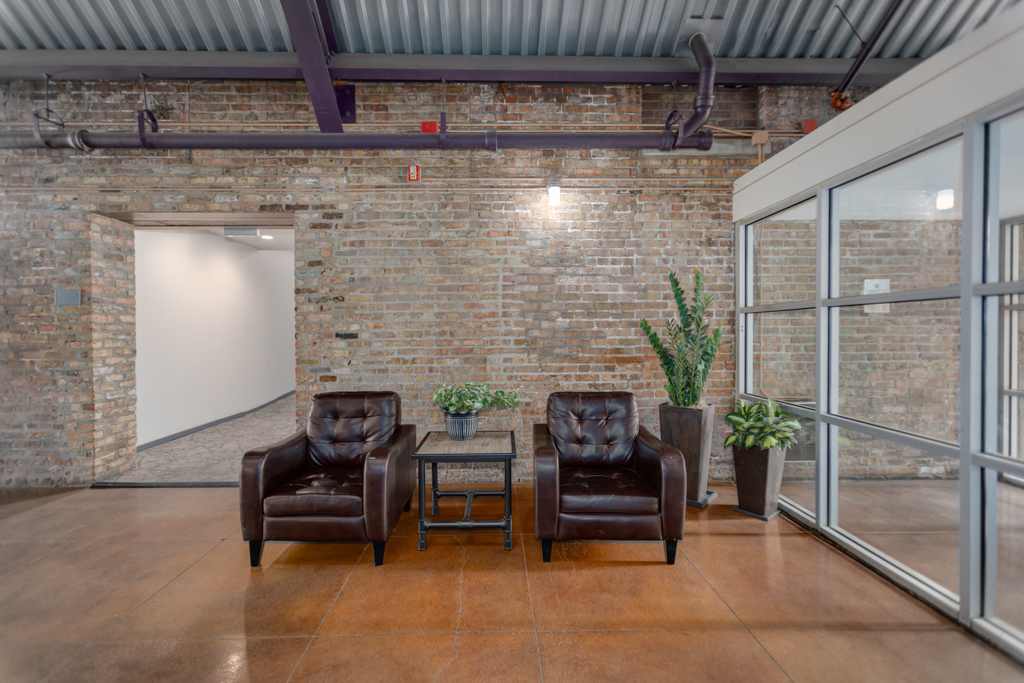 500 S Clinton Street Unit: 422