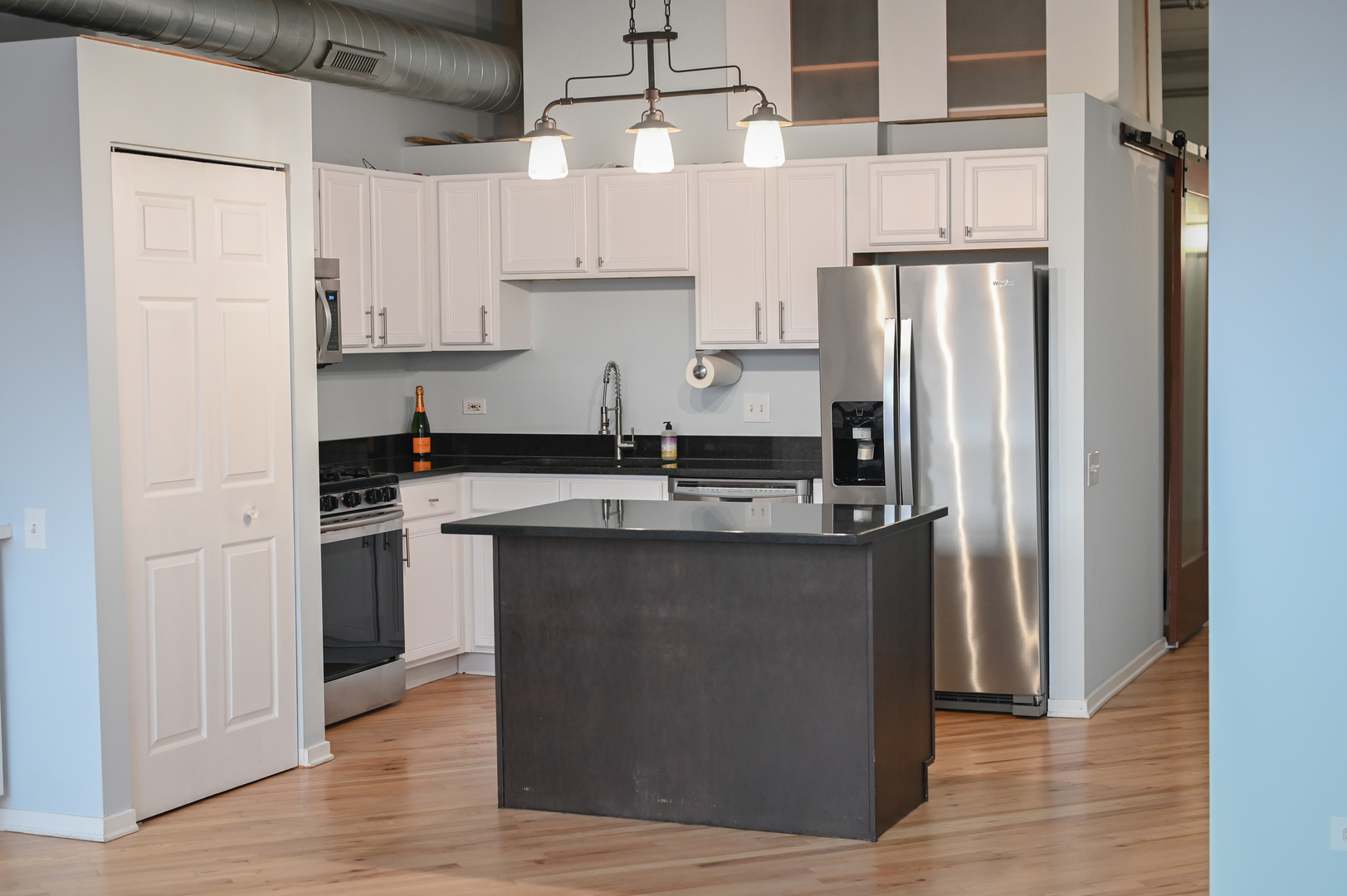 500 S Clinton Street Unit: 422