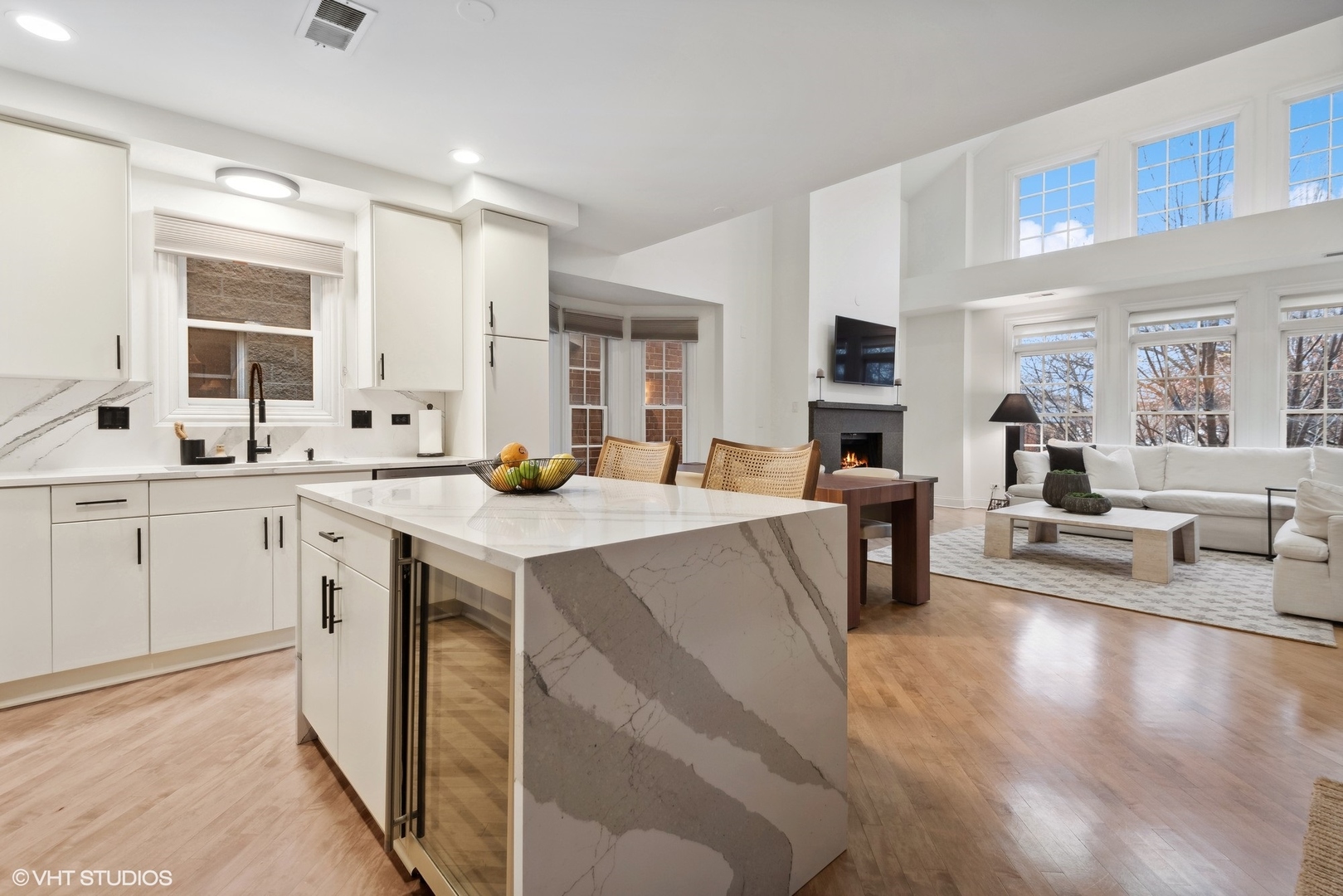 1225 N Paulina Street Unit: 3S