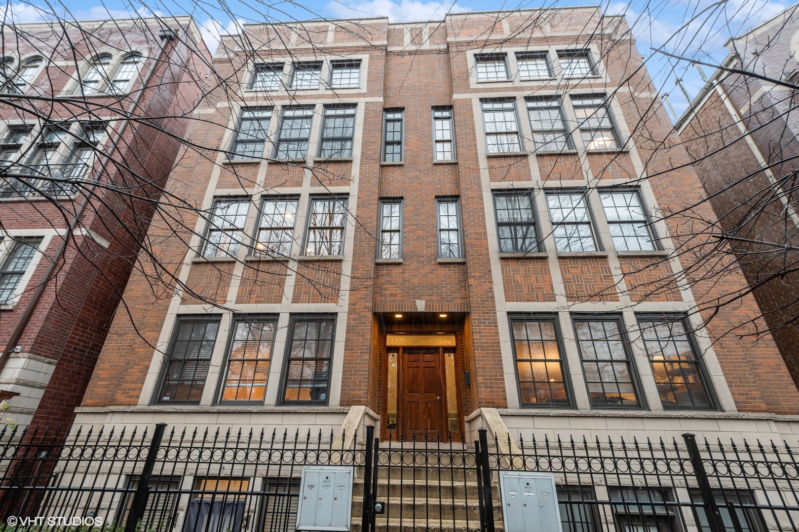 1225 N Paulina Street Unit: 3S