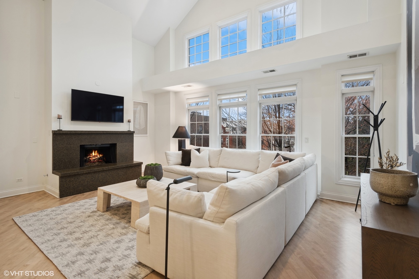 1225 N Paulina Street Unit: 3S